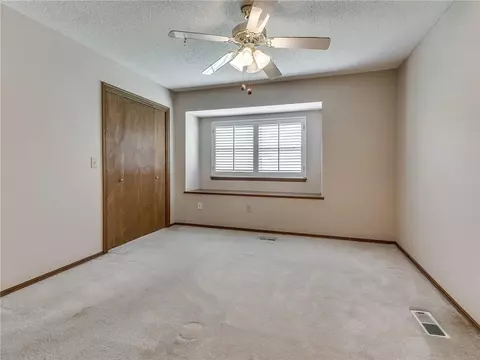835 E 9th St, Edmond, OK 73034 photo 32