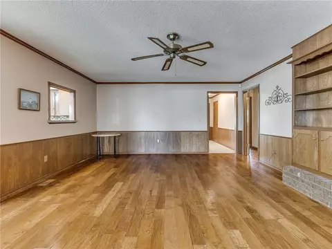 835 E 9th St, Edmond, OK 73034 photo 7