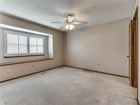 835 E 9th St, Edmond, OK 73034 photo 33