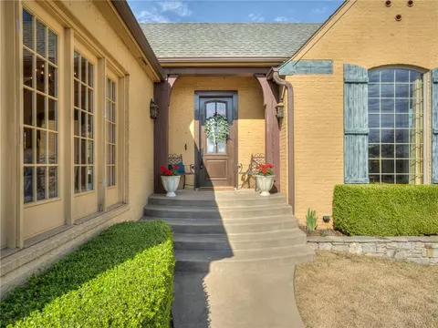 1302 Falls Dr, Stillwater, OK 74075