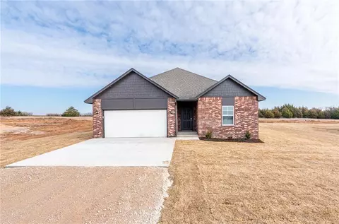 5300 Grassland Dr, Guthrie, OK 73044