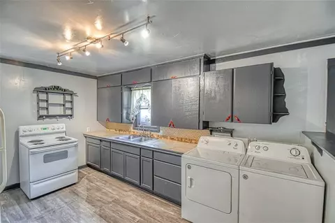218 W Apache St, Purcell, OK 73080 photo 8
