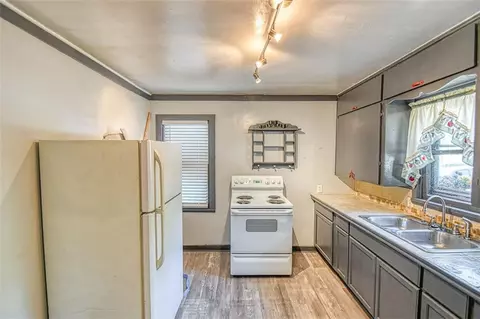 218 W Apache St, Purcell, OK 73080 photo 10