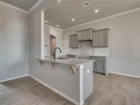 1696 Timber Trails Dr, Tuttle, OK 73089 photo 8