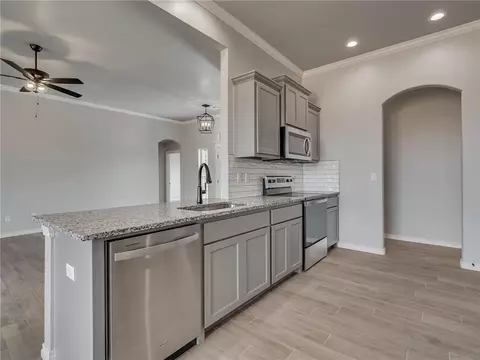 1696 Timber Trails Dr, Tuttle, OK 73089 photo 10