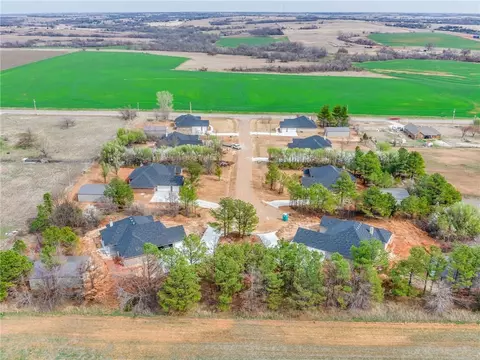 1689 Timber Trails Dr, Tuttle, OK 73089 photo 2