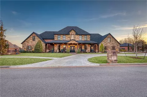 1400 Cloud Nine, Elk City, OK 73644