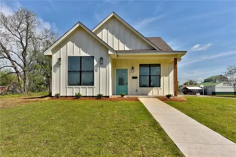 1324 E Cleveland Ave, Guthrie, OK 73044