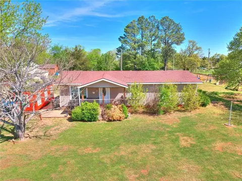 9401 Whitebrook St, Norman, OK 73026