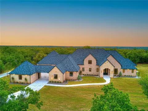10703 Quo Vadis Dr, Arcadia, OK 73007
