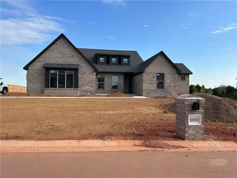 10000 Oakwood Dr, Edmond, OK 73025