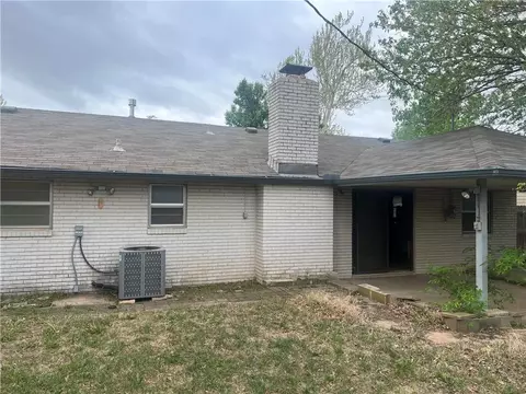 7701 NW 28th St, Bethany, OK 73008 photo 4