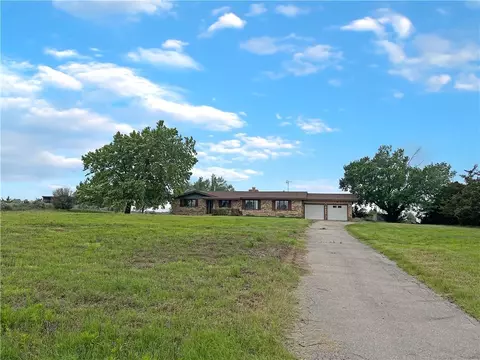 9533 Highway 30 Rd, Reydon, OK 73660