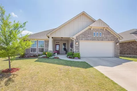 18701 Bajo Dr, Edmond, OK 73012