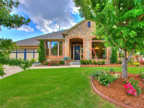 18033 Cristobal Blvd, Edmond, OK 73012