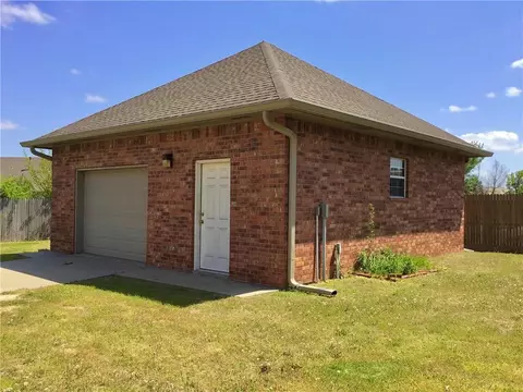 208 Scottie Dr, Tuttle, OK 73089 photo 10
