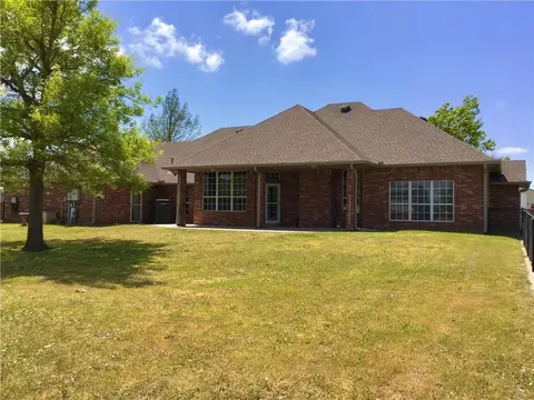 208 Scottie Dr, Tuttle, OK 73089 photo 4