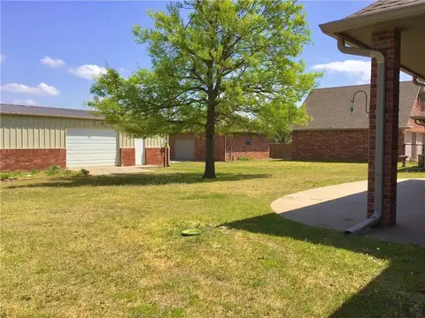 208 Scottie Dr, Tuttle, OK 73089 photo 9