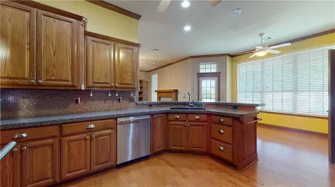 208 Scottie Dr, Tuttle, OK 73089 photo 24