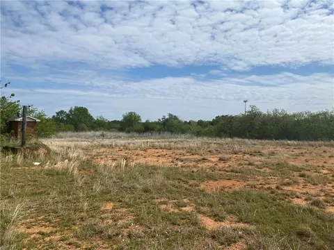 11829 NE 23 St, Nicoma Park, OK 73141