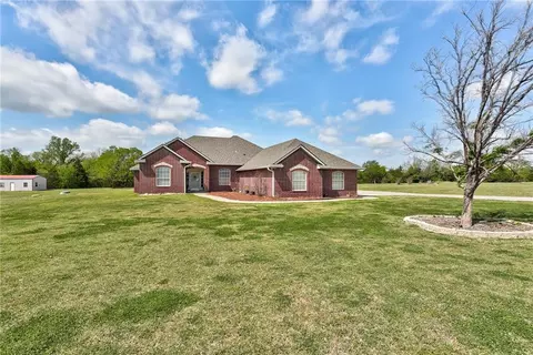 200 Spring Rd, Noble, OK 73068