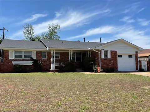 3109 N Viewpoint Dr, Midwest City, OK 73110