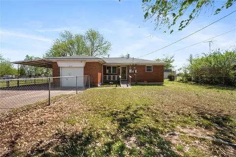 1412 S Moore Ave, Midwest City, OK 73130