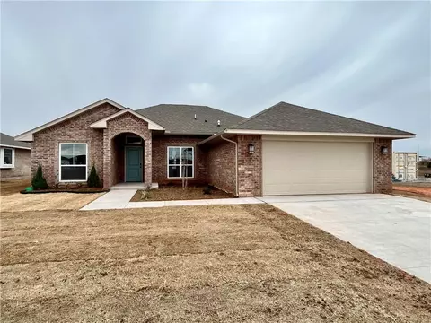 925 S Appaloosa Ln, Mustang, OK 73064