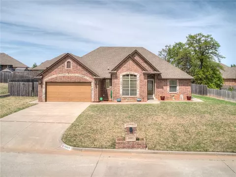 10907 Taylor Paige Dr, Midwest City, OK 73130