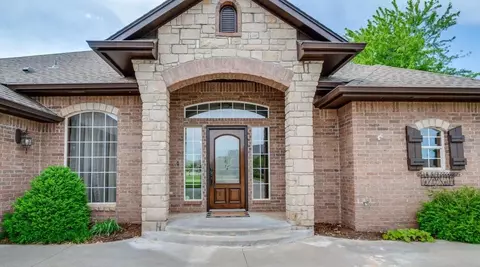 4809 Red Hawk, Guthrie, OK 73044 photo 2