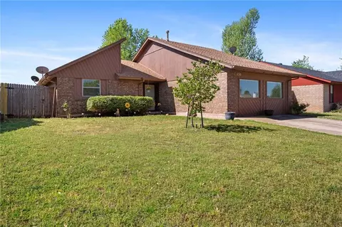 1130 W Kyle Way, Mustang, OK 73064