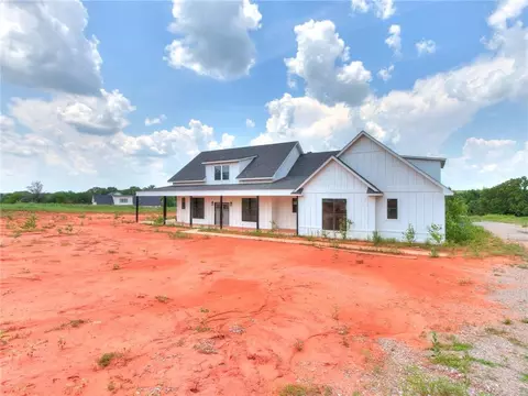 10789 Cemetery Rd, Noble, OK 73068