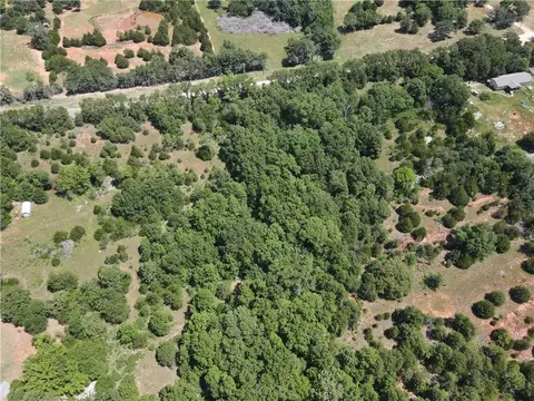 000 Little River Rd, Macomb, OK 74852