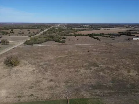 3 Victory Ln, Prague, OK 74864
