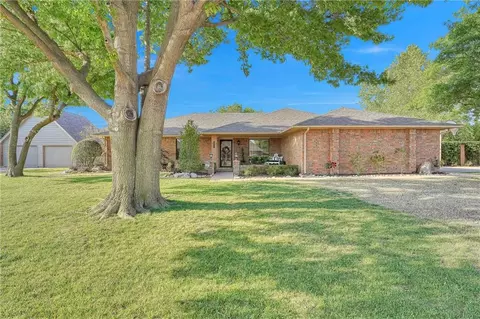 320 Buena Vis, Altus, OK 73521