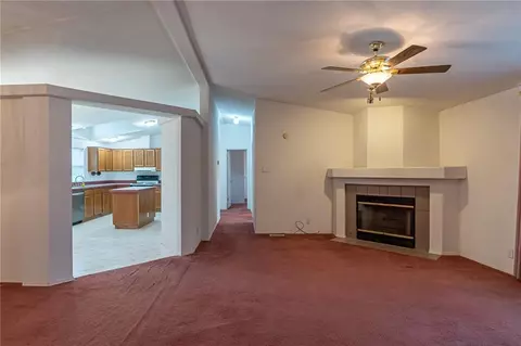 4101 E Horseshoe Ln, Moore, OK 73160 photo 7