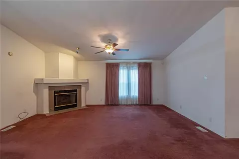 4101 E Horseshoe Ln, Moore, OK 73160 photo 8