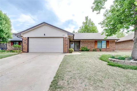 1828 Greenway Ave, Yukon, OK 73099