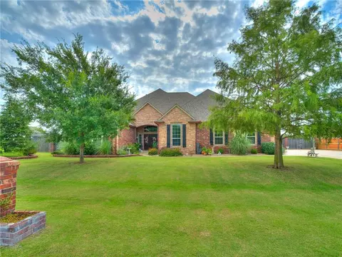 10712 Malaga Way, Oklahoma City, OK 73173