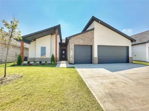 8116 NW 152nd St, Edmond, OK 73013