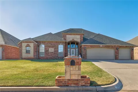8832 NW 120th St, Oklahoma City, OK 73162
