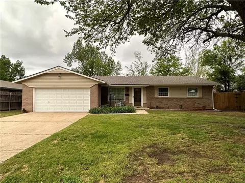 1527 Pecan Ave, Norman, OK 73072