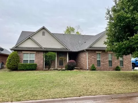 2315 Troon, Shawnee, OK 74801