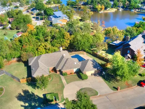 6609 Briarcreek Dr, Oklahoma City, OK 73162