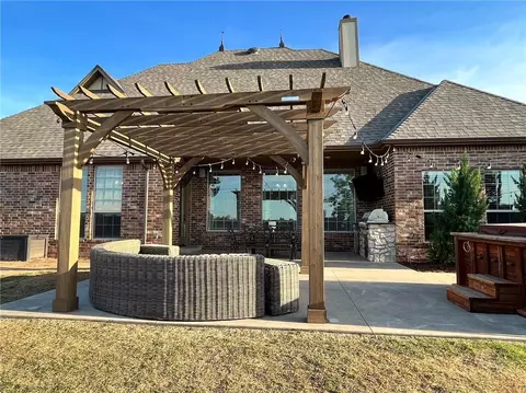 4521 Moorgate Dr, Norman, OK 73072 photo 4