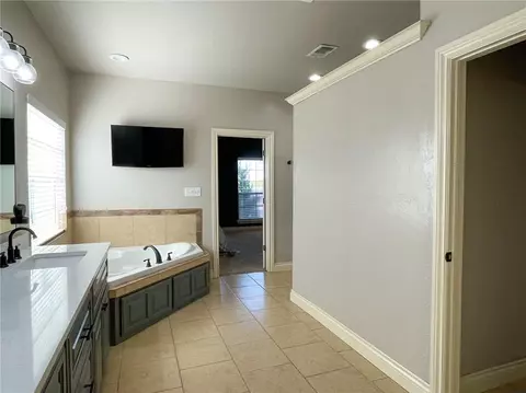 4521 Moorgate Dr, Norman, OK 73072 photo 21