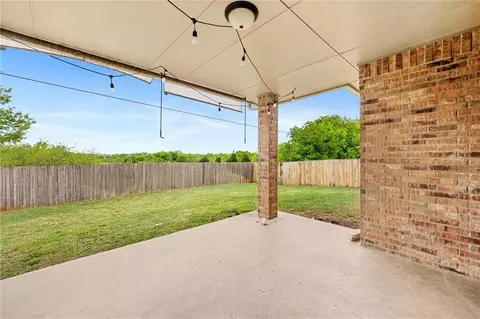 801 Kelsi Dr, Moore, OK 73160 photo 29