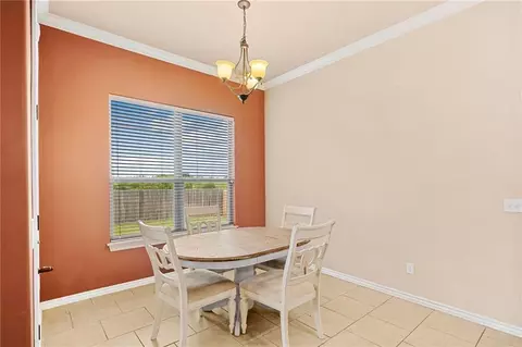 801 Kelsi Dr, Moore, OK 73160 photo 10