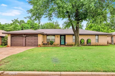 10004 Essex Ave, Oklahoma City, OK 73120