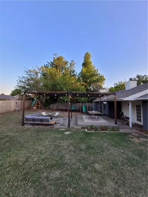 405 Boulder Ct, Norman, OK 73072